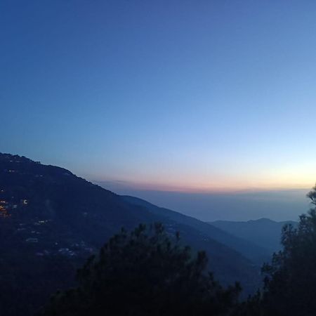 The Summer House Kasauli I Party & Music I Sky Bonfire I Managed By Exotic Stays 외부 사진