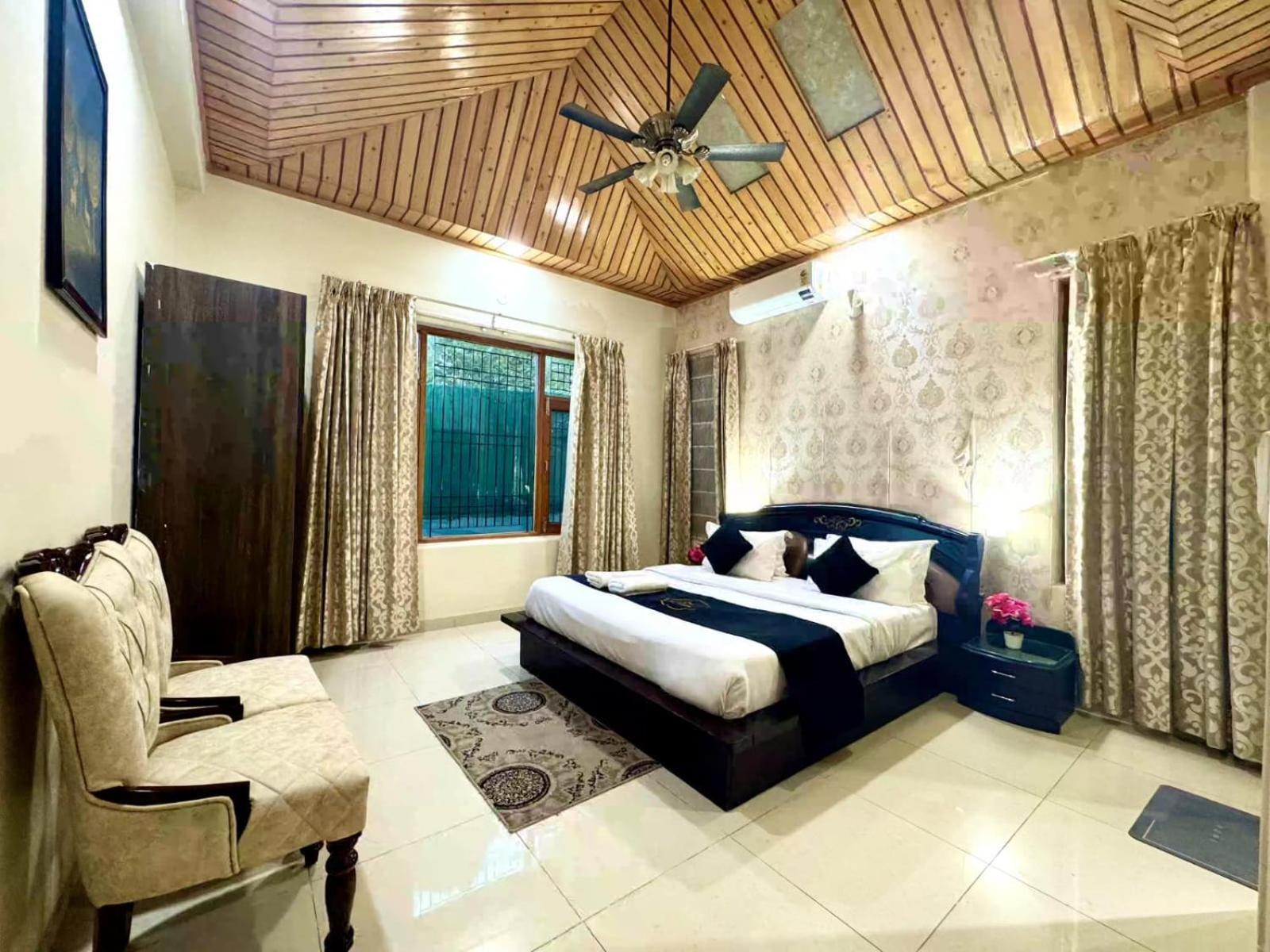 The Summer House Kasauli I Party & Music I Sky Bonfire I Managed By Exotic Stays 외부 사진
