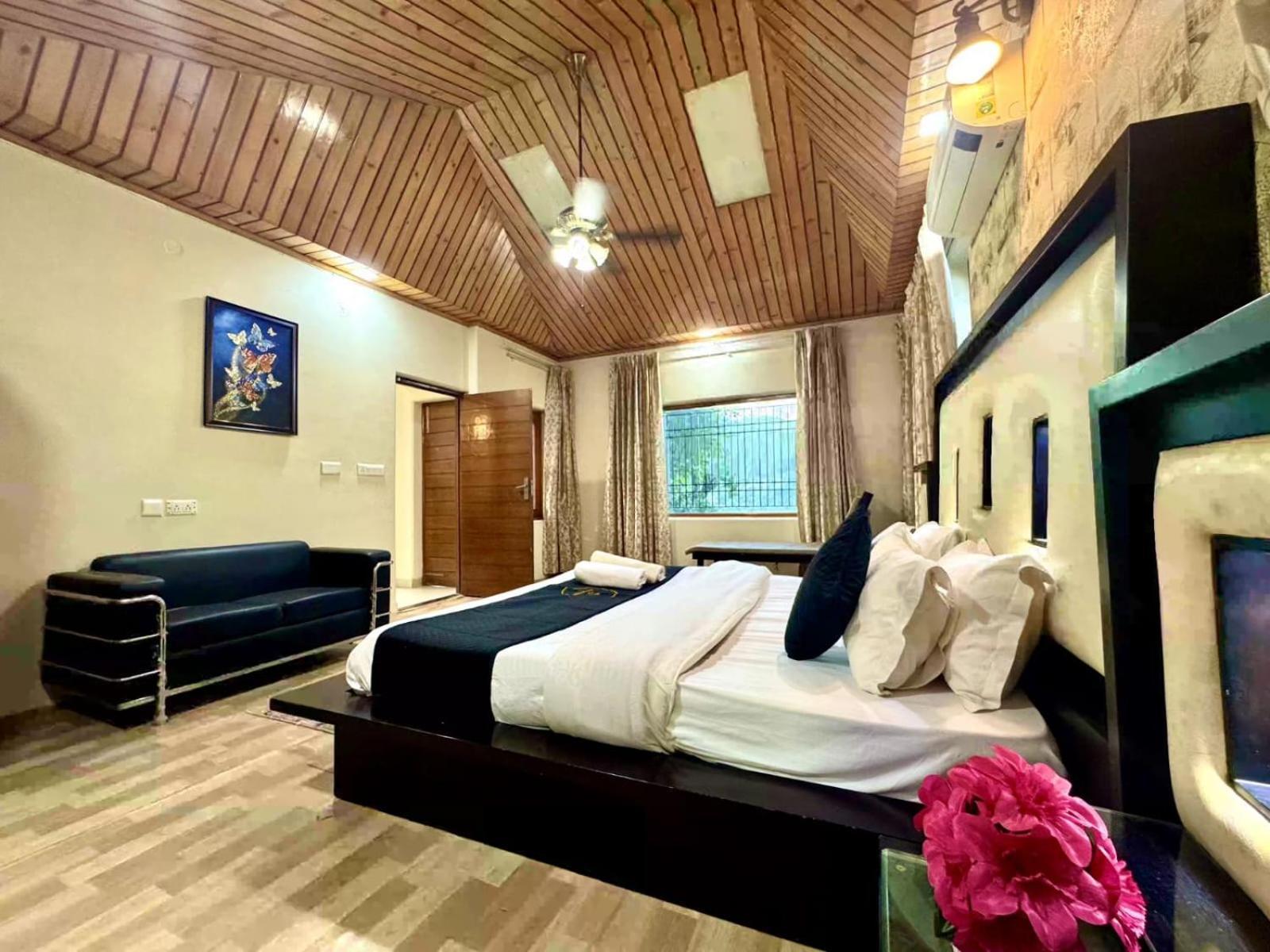 The Summer House Kasauli I Party & Music I Sky Bonfire I Managed By Exotic Stays 외부 사진