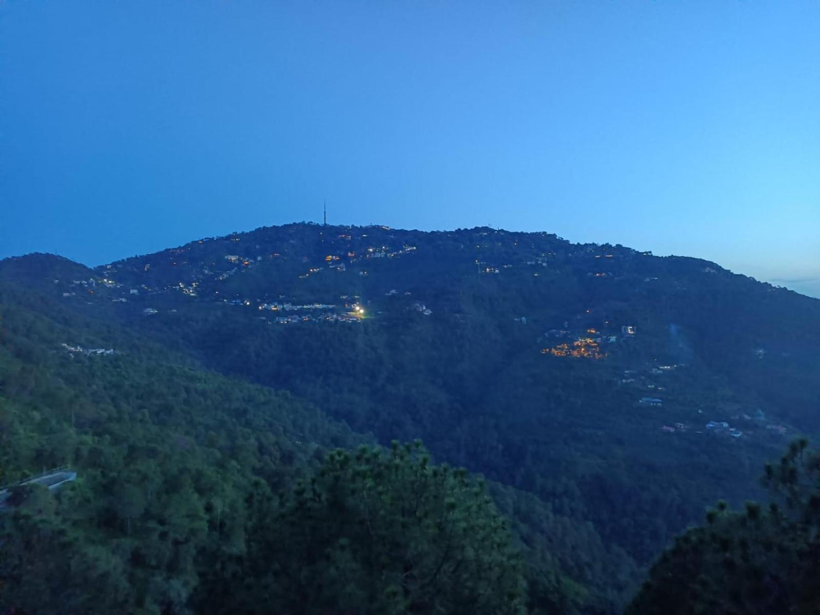 The Summer House Kasauli I Party & Music I Sky Bonfire I Managed By Exotic Stays 외부 사진